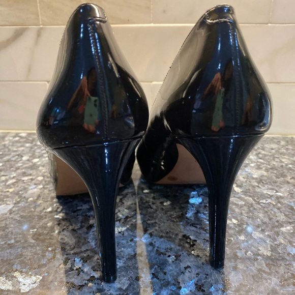 Jessica Simpson Black heels - Picture 4 of 6